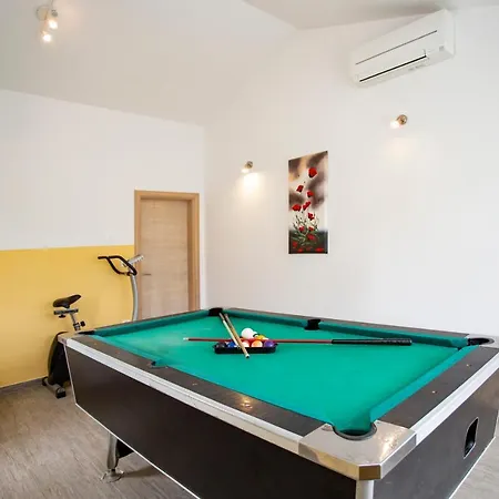 别墅 Pistine - With Private Pool For 8 Near *