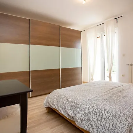 Pistine - With Private Pool For 8 Near 别墅 *