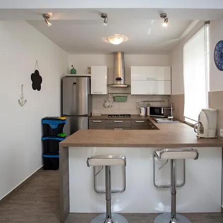 Pistine - With Private Pool For 8 Near 别墅 *